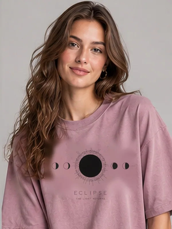Model wearing the Oztra Eclipse Tee in dusty pink